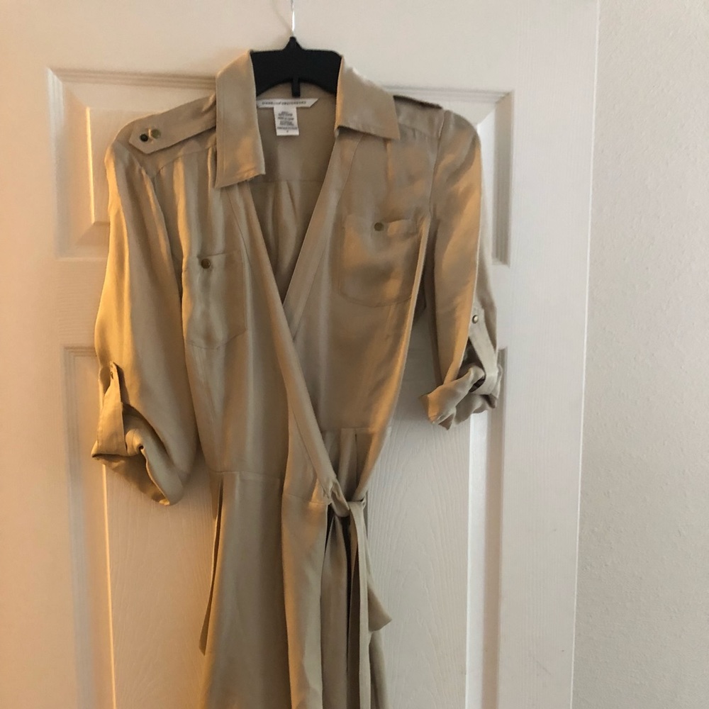 Diane Von Furstenberg size 4